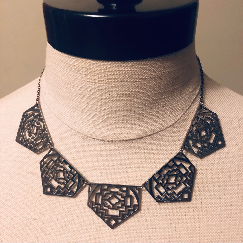 Paparazzi gunmetal Aztec style necklace